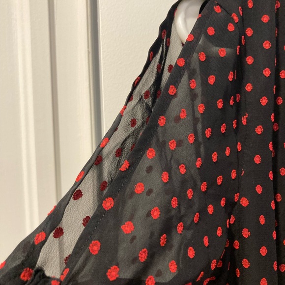 Flirty dress, summer - Picture 2 of 5